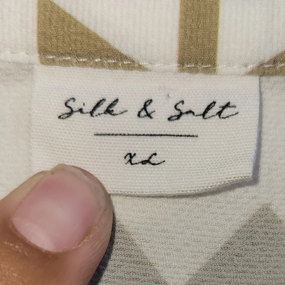 Silk and Salt - Picture 7 of 14